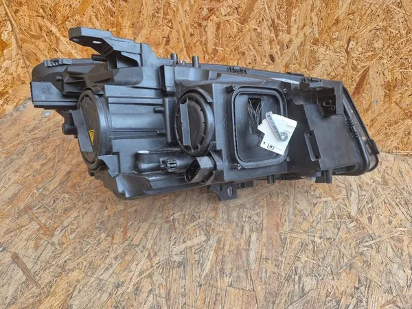 Linker Voor Bi-Xenon Koplamp Mercedes CLA W117 image 5