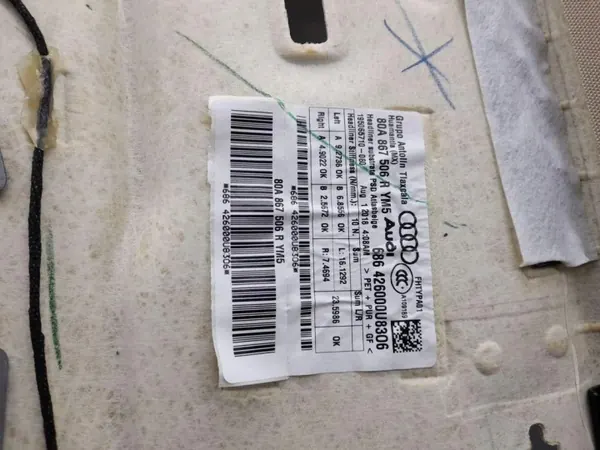 Plafonnier Audi Q5 SQ5 OEM 80A867506R - Occasion image 9