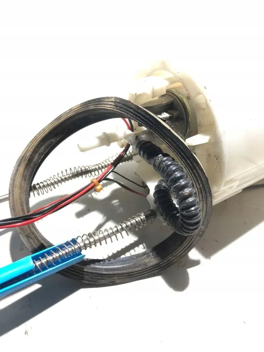 Pompe à carburant OEM 5N0919051 pour Volkswagen Tiguan image 9
