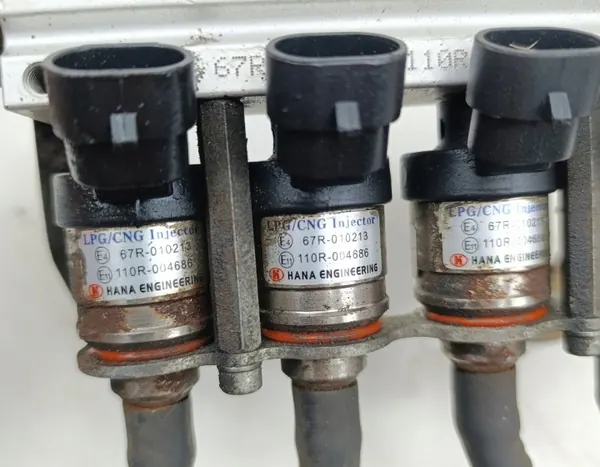 BARRACUDA LPG/CNG insprutningsräls - Begagnad image 3
