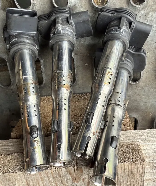 Conjunto de bobinas de ignição VW Jetta III 2.5L 07K905715D image 5