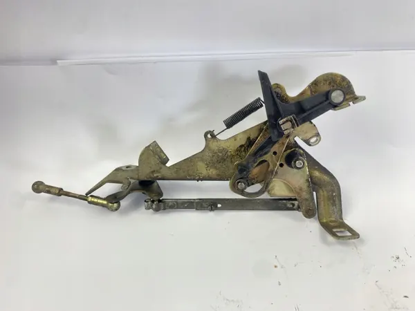 Gaszug OEM 1040702321 Mercedes W124 M104 image 2