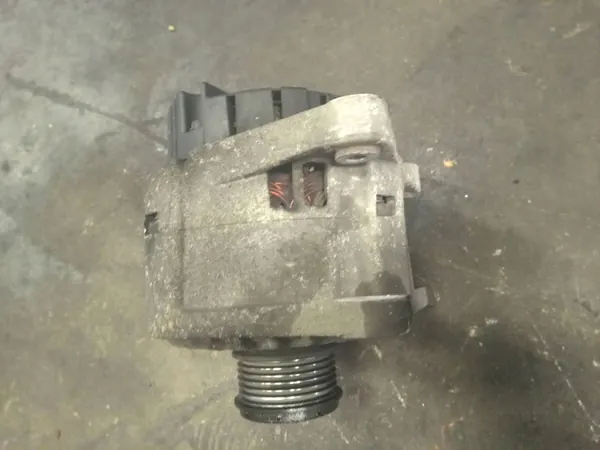 Alternateur Renault Laguna II 2.0 16V image 2