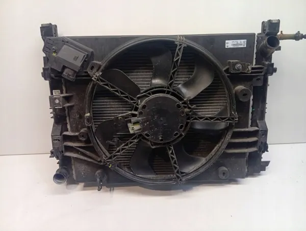 Vesijäähdytin OEM 214100078R Duster II 1.2:lle image 4