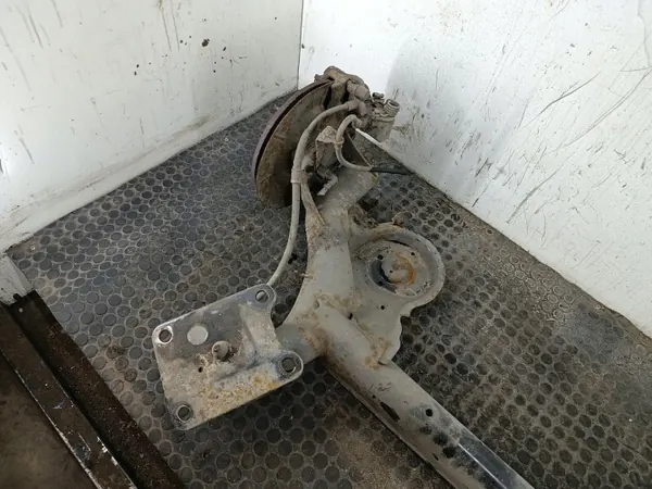 Bakaxelbalk OEM FORD Transit Connect II 1.5 TDCI image 5