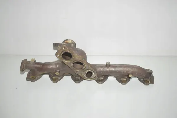 Coletor de escape BMW X5 (G05) 3.0L 2019 OEM 11628575132 image 2