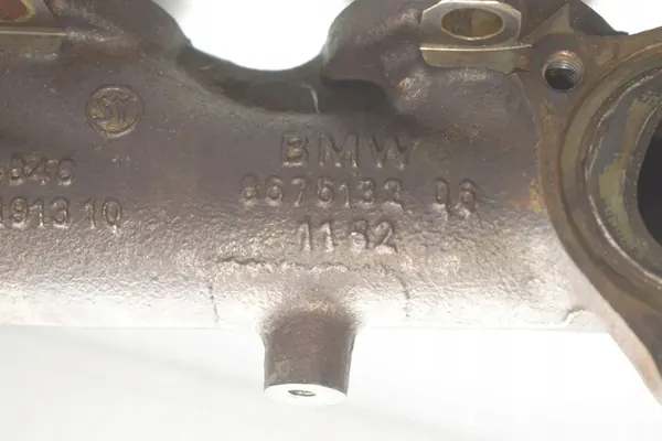 Coletor de escape BMW X5 (G05) 3.0L 2019 OEM 11628575132 image 5