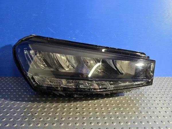 Farol Dianteiro Direito Skoda Fabia Mk4 LED (6VA) 6VB941016 image 5