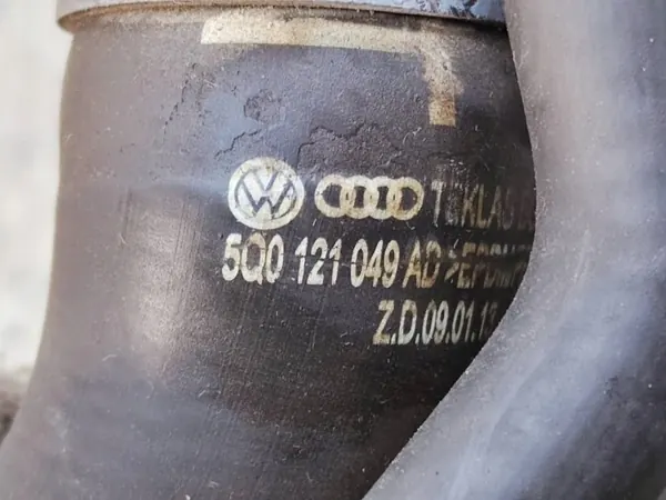 Vattenrör slang 5Q0121049AD VW Golf 7 Kombi 1.4 image 3