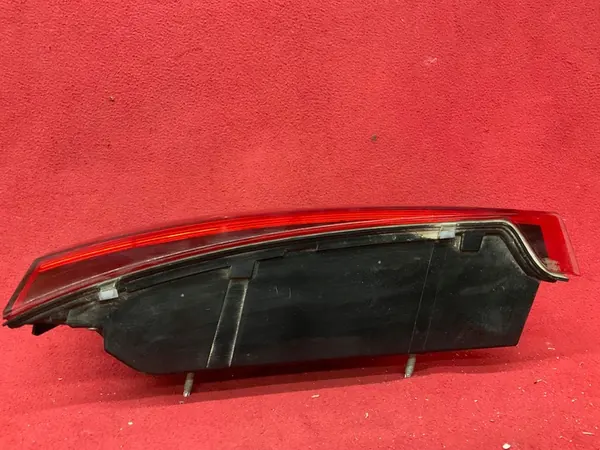 Luz trasera LED derecha Audi Q3 II 2019-2025 OEM 83A945094B image 3