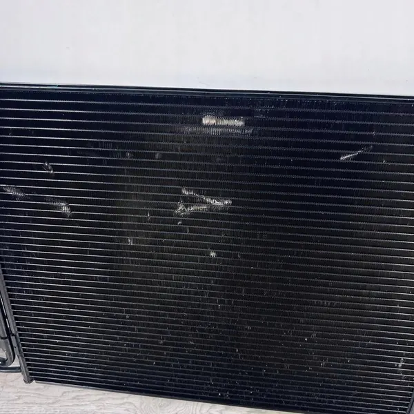 VW Touran I 1.6 AC-kondensaattori OE 1T0820411B image 3