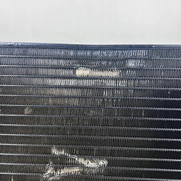 VW Touran I 1.6 AC-kondensaattori OE 1T0820411B image 5