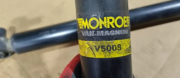 2x Bakre Stötdämpare Mercedes Vito W447 image 6