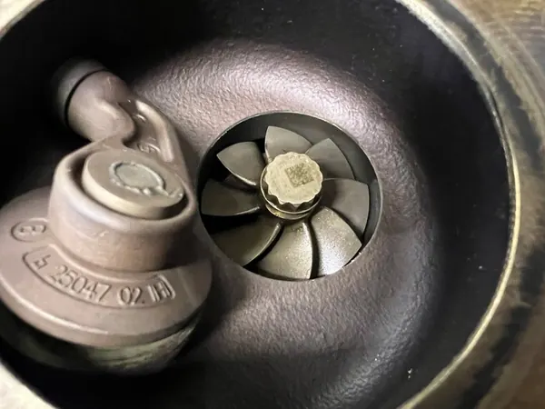 Turbo Audi 2.0 TFSI 06L145722D image 4