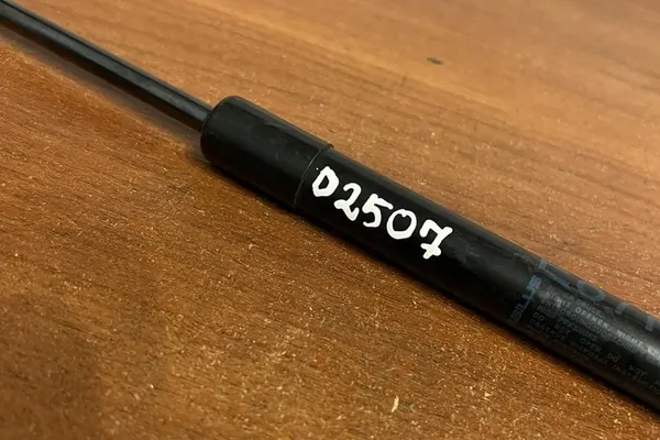 Amortizzatori completi BMW 1 (E81) 2009 image 2