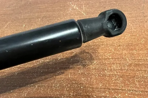 Amortizzatori completi BMW 1 (E81) 2009 image 4