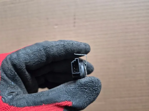 Sensor de chuva MG OEM 11197725 para ZS 17- LIFT 2023 image 3