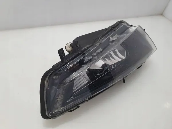 Farol de neblina dianteiro esquerdo Seat Leon (5F) 2014 Original image 2