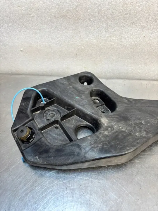 Vorderer Gurtbefestigung OEM 625004214R Renault Trafic image 3