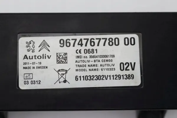 Módulo de control Bluetooth Citroen C5 III OEM 967476778000 image 4