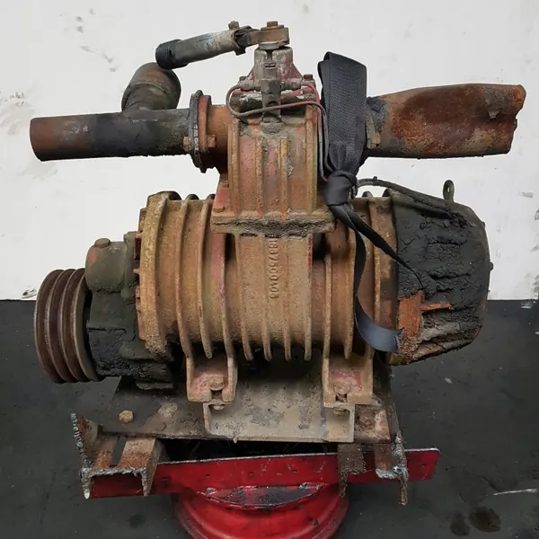 Bomba de vácuo usada OEM JUROP PN 84M 9000 L/Min image 2