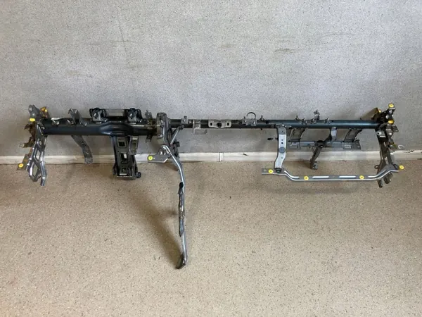 Refuerzo salpicadero Hyundai Ioniq 5 OEM 84410GI100 image 2