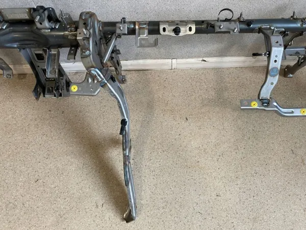 Refuerzo salpicadero Hyundai Ioniq 5 OEM 84410GI100 image 10