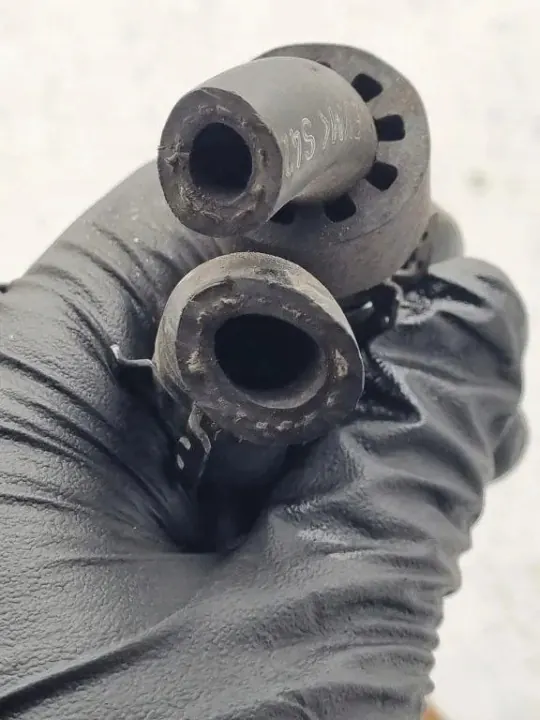 Brandstofffilter behuizing OEM 059130300BT Audi A4 image 3