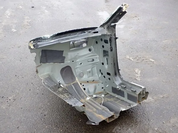 Audi A4 B9 oikea etulokasuoja OEM image 3