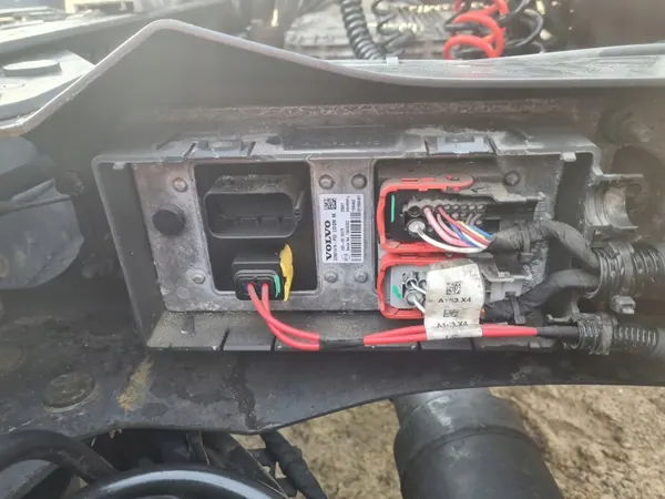Controlador cassete Volvo OE 22881415 P02 image 2