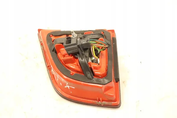 LUZ TRASERA IZQUIERDA AUDI A6 C6 SEDÁN image 2