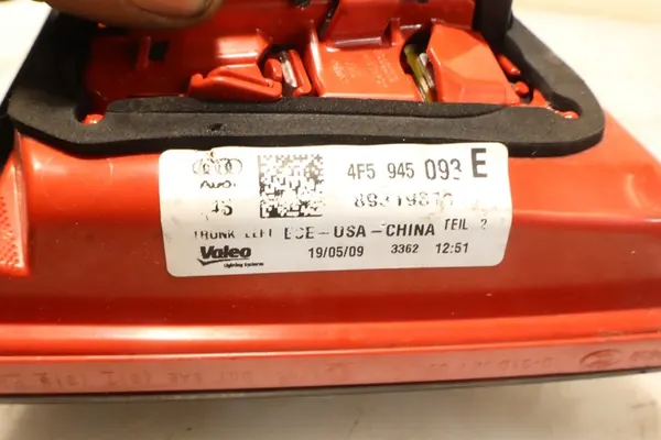 LUZ TRASERA IZQUIERDA AUDI A6 C6 SEDÁN image 7