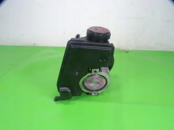 Peugeot 206 1.4 75CV KFW Pompe de Direction 38000534 image 3