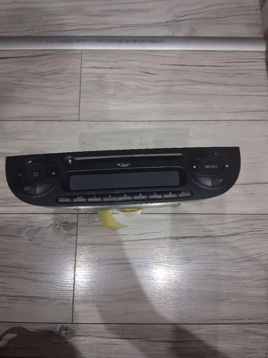 Fiat 500 Werksradio OEM 7640391316 - Gebraucht image 2