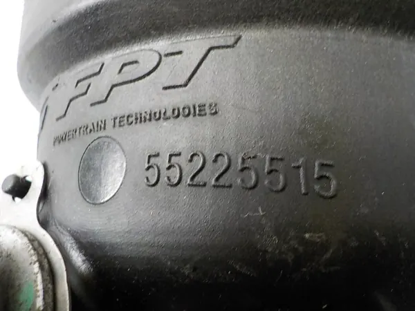 Refroidisseur d'huile FIAT 500 OEM 55225515 - Pièce d'occasion image 4