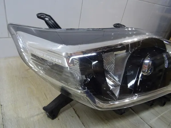 Faros Derecho Toyota Land Cruiser Prado 09-17 81185-60J20 image 3
