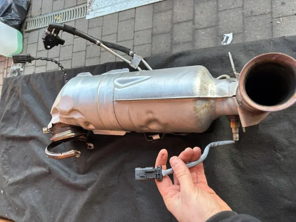 Katalysator OEM 9838675780 für Peugeot 1.2 THP image 3