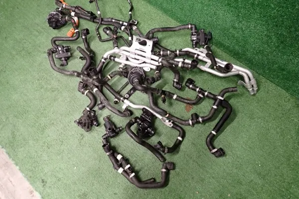 Rampe d'eau Maserati OEM AFO7480 pour Granturismo M189 image 3