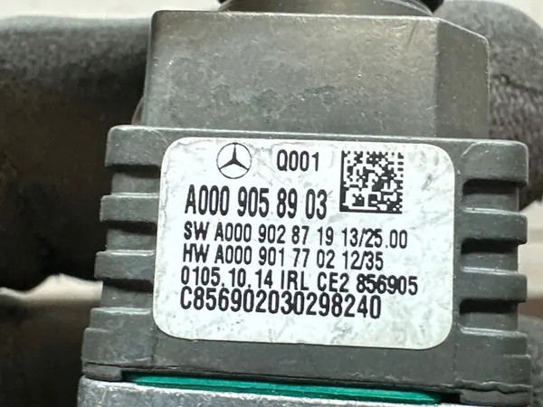 Cámara de revers Mercedes-Benz E W212 A0009058903 image 3