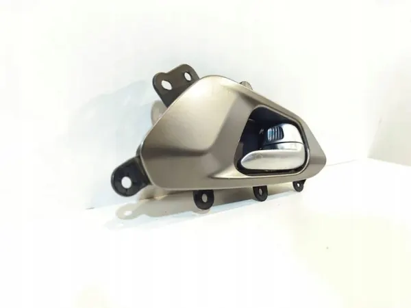 Etuvasen sisäovenkahva OEM 63345 Chrysler Pacifica image 2