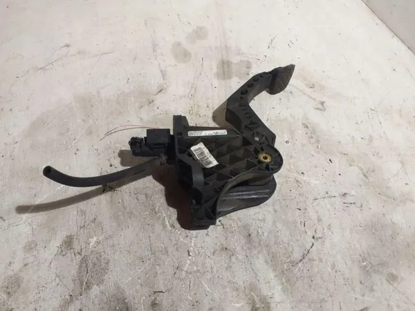 Kytkyn sylinteri OEM 1K1721059BT Skoda Octavia II:lle image 2