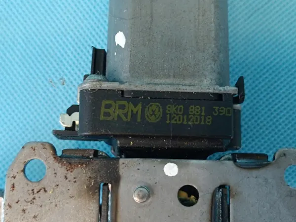 Istuinmoottori OEM 8K0881390 Skoda Superb 3 2018 image 7