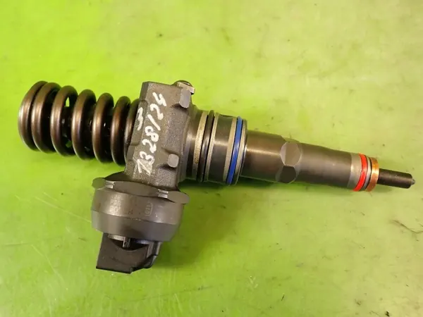 Inyector OEM 036130073AR para VW Passat B5 1.9 TDI image 2