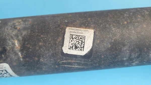 Dodge Challenger SXT Drivaxel OEM 68312786AC image 4