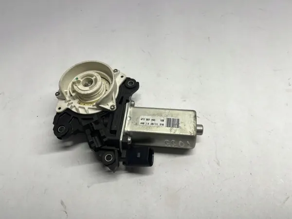 Audi A8 S8 D4 Türgriff Vorne OEM 4F0887060 Gebraucht image 4