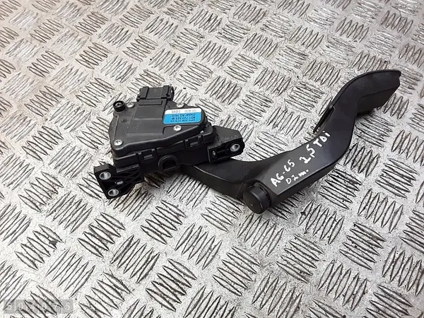 Audi A6 C5 2002 Gaspedaal 2500tdi image 2