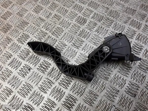 Audi A6 C5 2002 Gaspedaal 2500tdi image 5