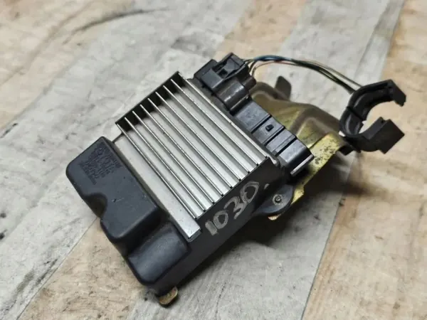 Module d'injecteur Toyota Avensis T250 2005 OEM 8987120040 image 3