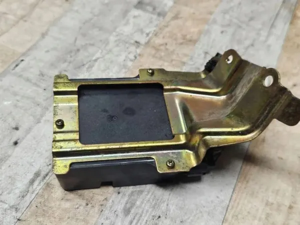 Module d'injecteur Toyota Avensis T250 2005 OEM 8987120040 image 4