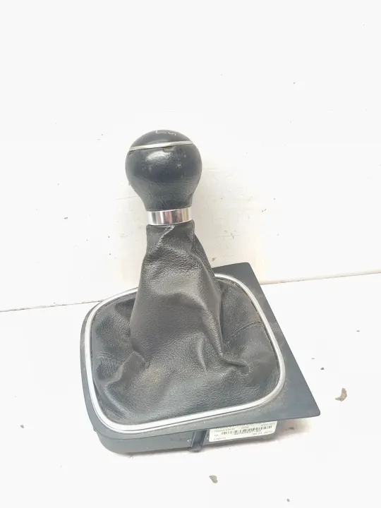 OEM 1K0711113 Manchon Levier Vitesse VW Golf VI Touran image 2